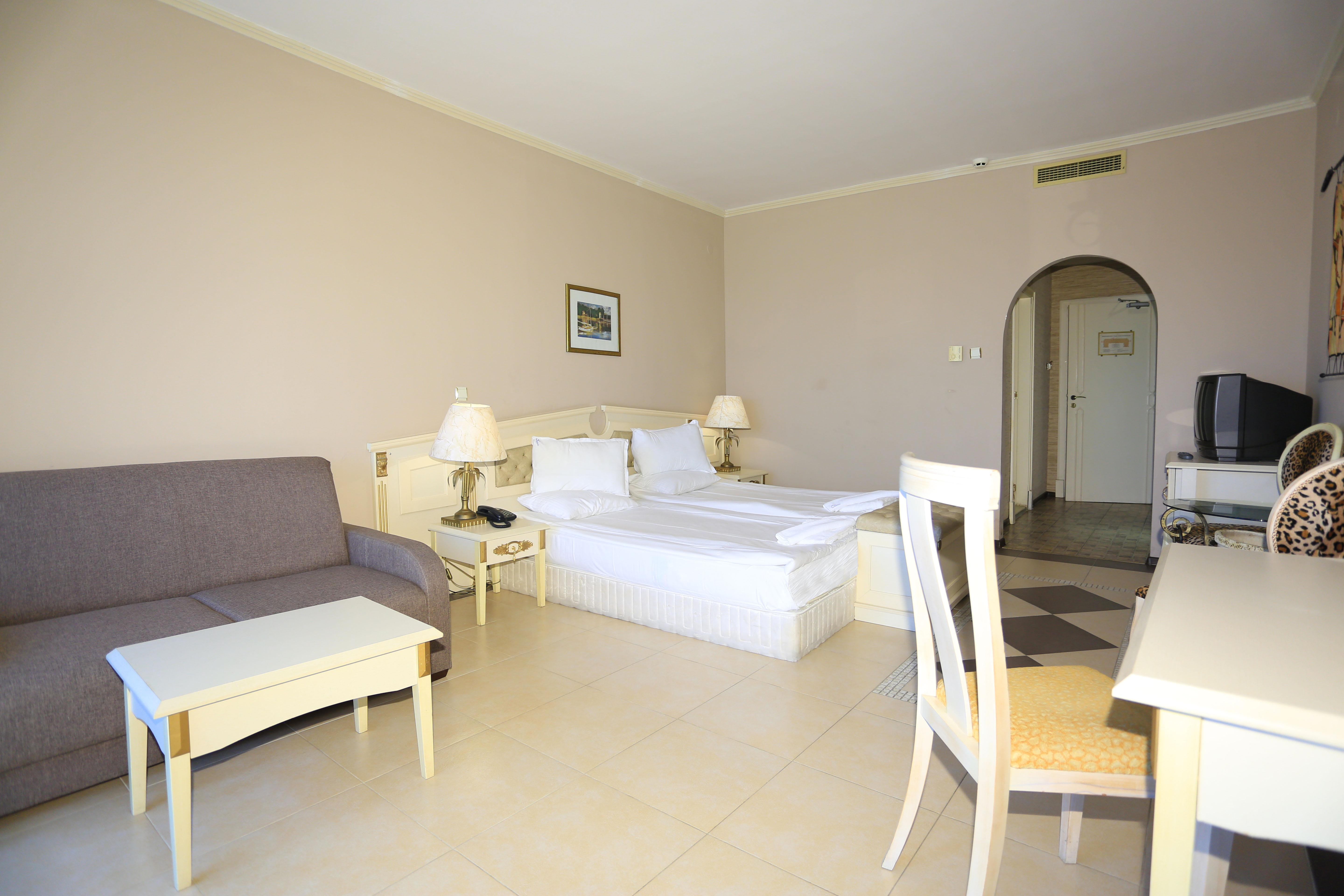 Imperial Palace Hotel Sunny Beach Exterior foto A typical hotel room